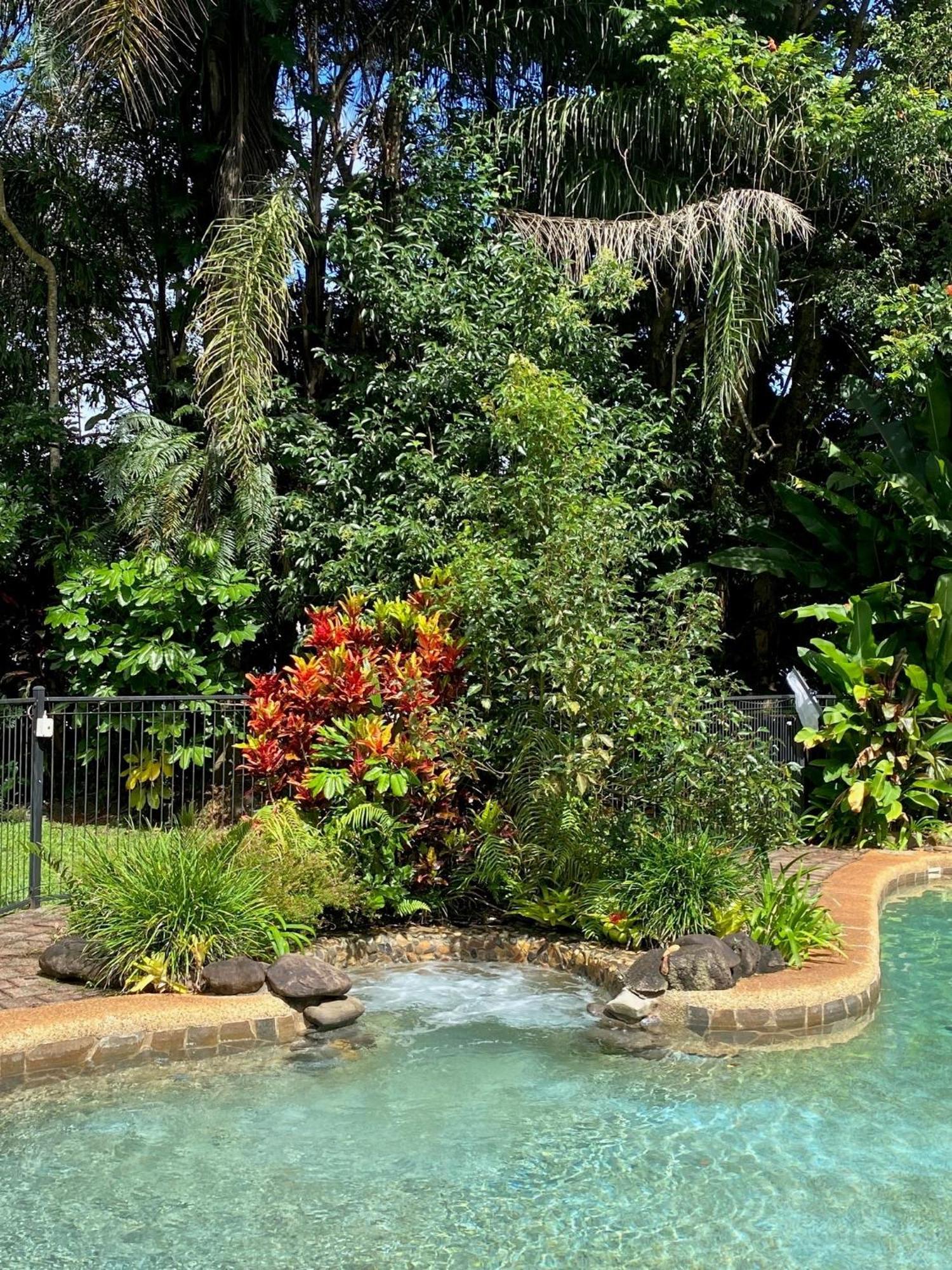 Malanda Lodge Luaran gambar